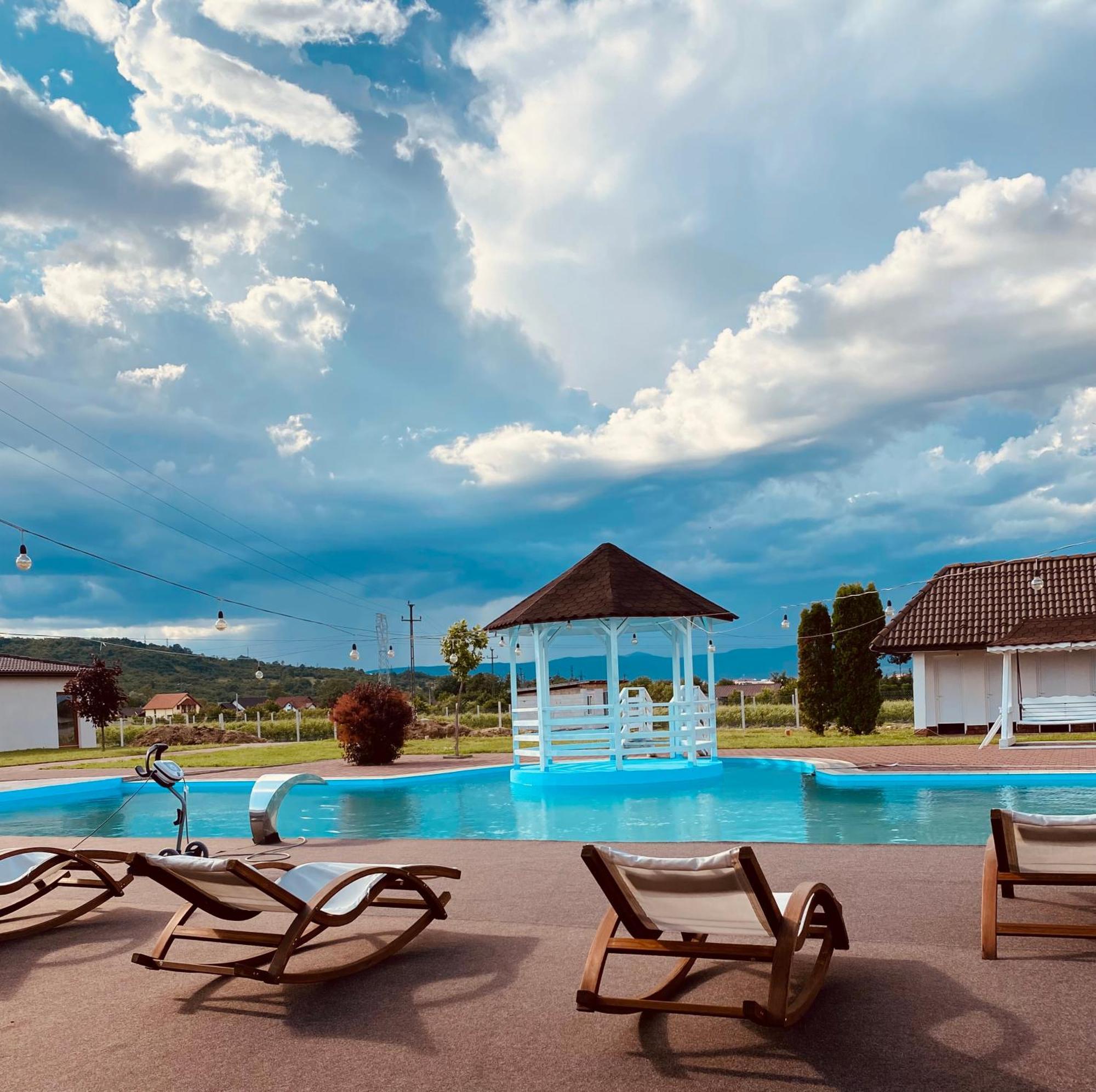 Complex Daniel'S Hotel Orăştie Eksteriør billede